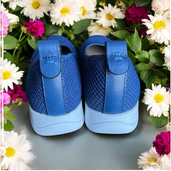 Preppy 🌸 Susina Wedge Slip-on Shoes Blue - Size 8B -Comfort Classic Summer Shoes - Picture 11 of 16